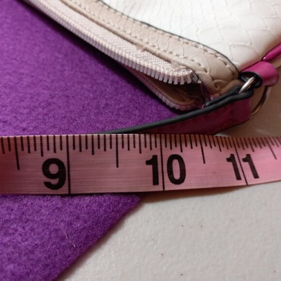 Guess Wristlet & Wallet Cottagecore Wedding Prom - Picture 9 of 14